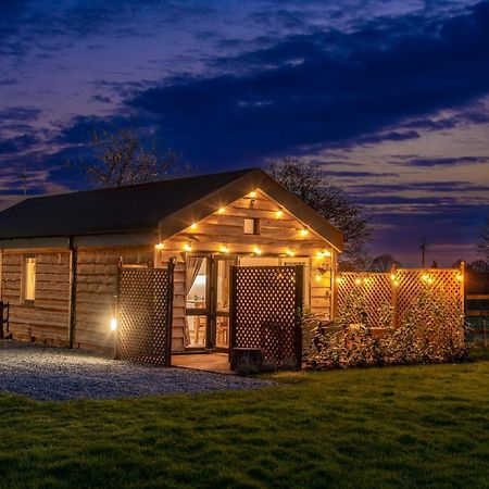 Montana Log Cabin - Ockeridge Rural Retreats Villa Wichenford Kültér fotó